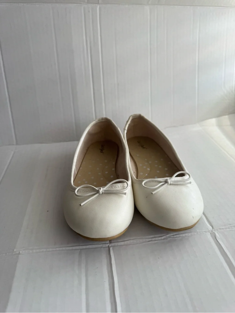 Cat & Jack Girls Cream Ballet Flats with Bow Accent